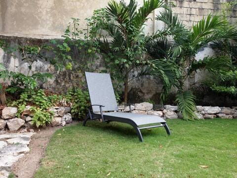 Terraza y jardín